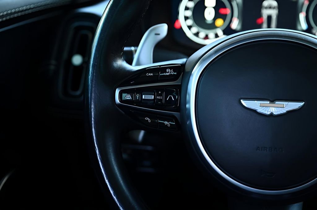 Used 2021 Aston Martin DBX image 39