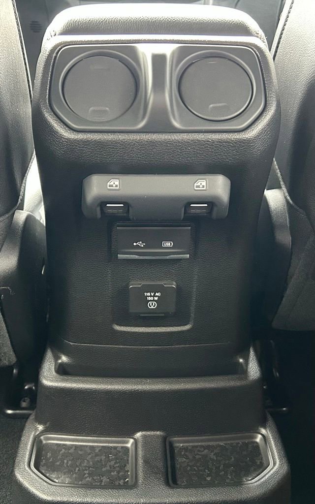 Used 2019 Jeep Wrangler Unlimited Rubicon AWD/4WD image 17