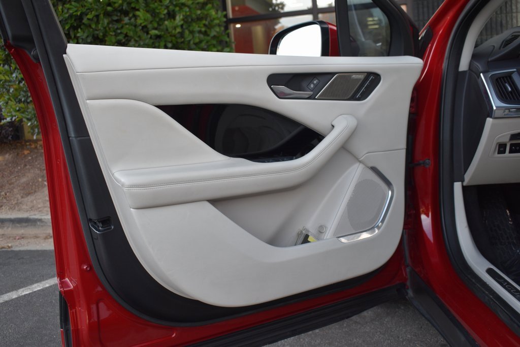 Used 2020 Jaguar I-PACE SE image 26