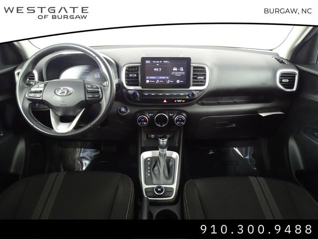 Used 2024 Hyundai Venue SEL image 20