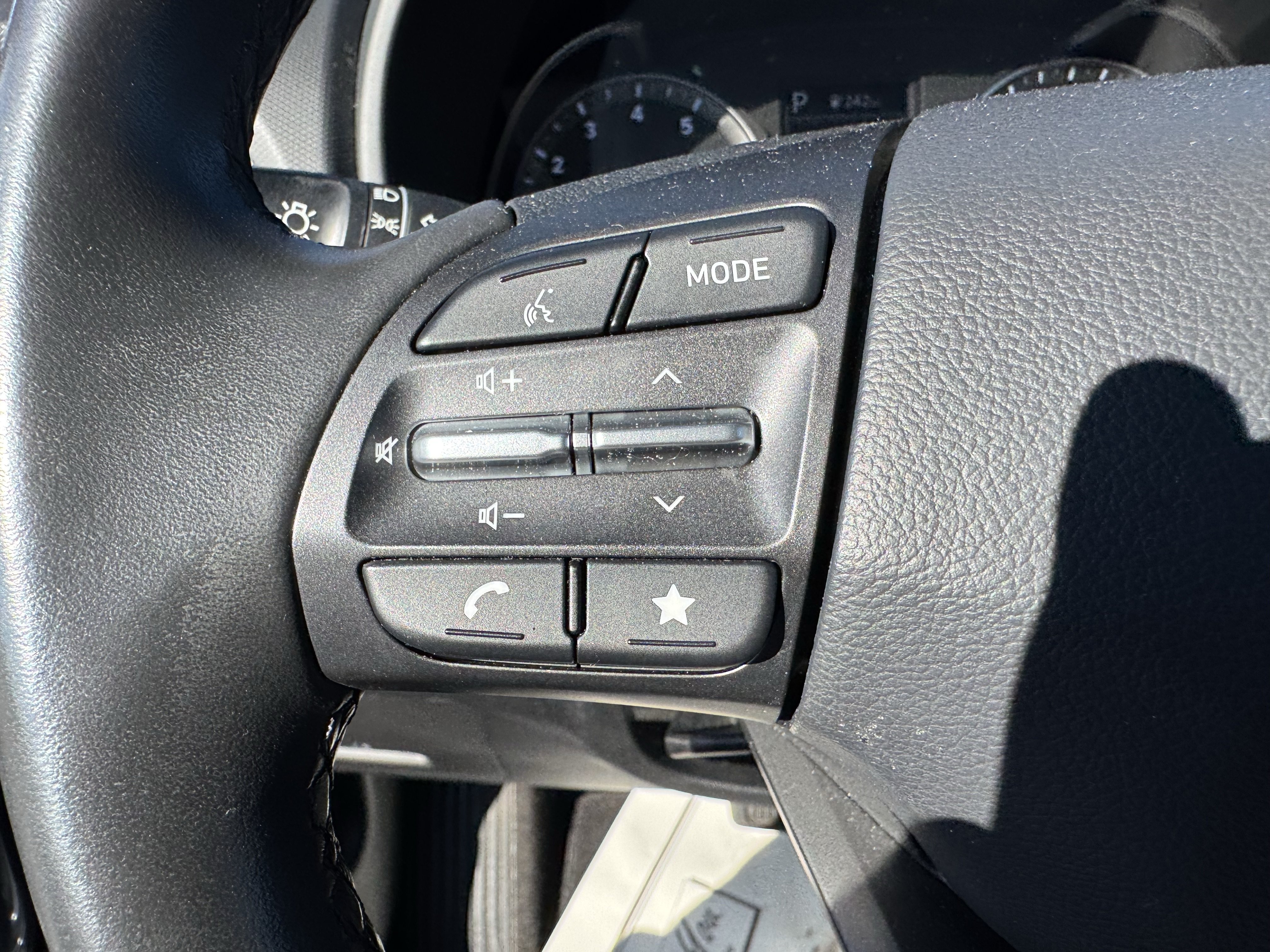 Used 2022 Hyundai Kona SEL w/ Convenience Package AWD/4WD image 17