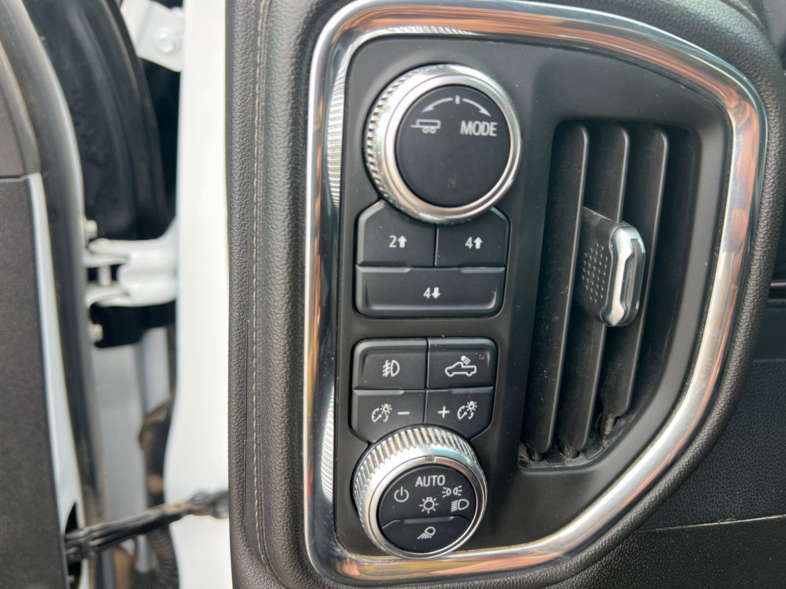 Used 2023 GMC Sierra 3500 SLE w/ SLE Convenience Package AWD/4WD image 26