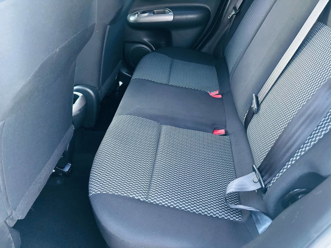 Used 2016 Nissan Juke S image 17