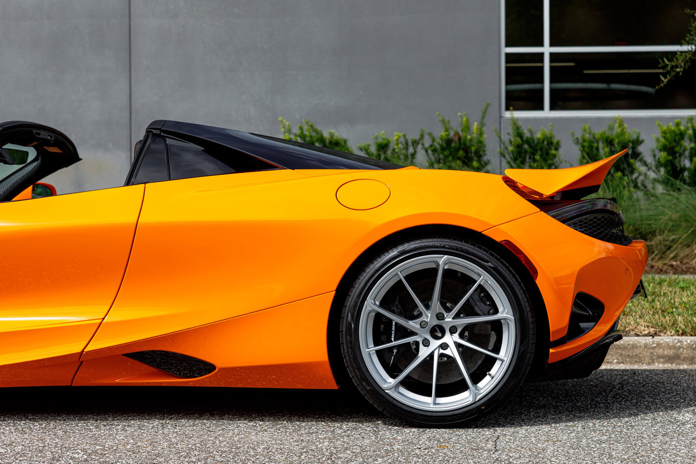 New 2027 McLaren 750S Spider RWD image 32