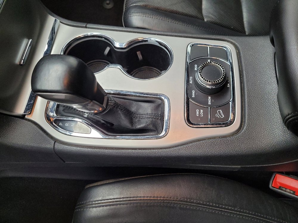 Used 2021 Jeep Grand Cherokee Limited w/ Luxury Group II image 26