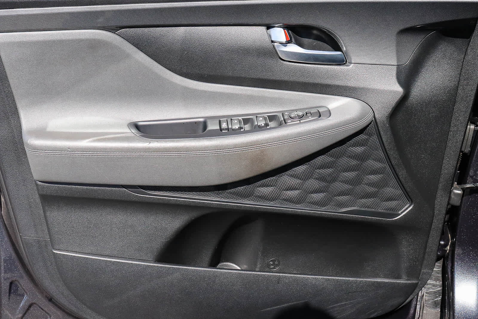 Used 2023 Hyundai Santa Fe SE FWD image 30
