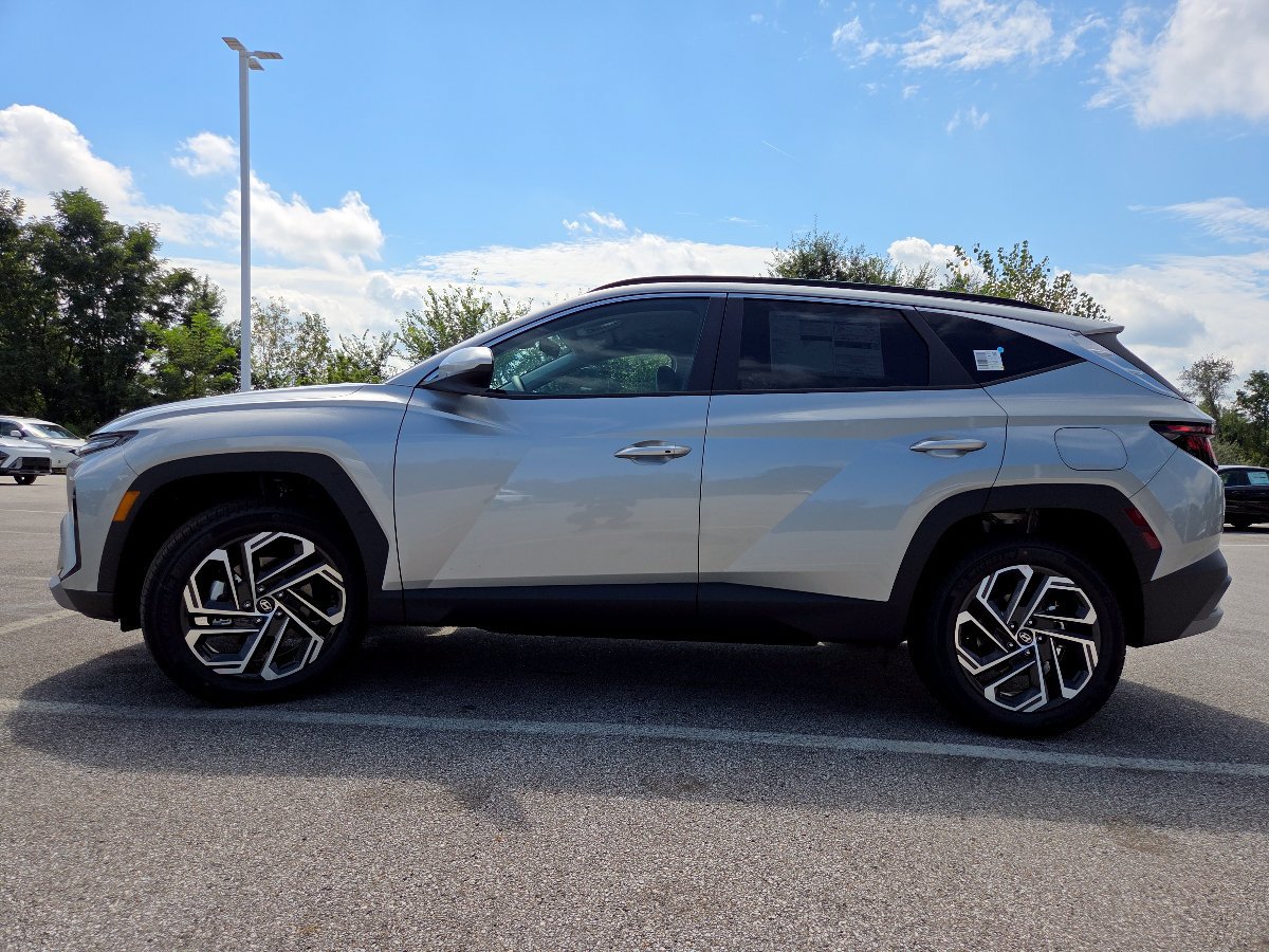 New 2026 Hyundai Tucson SEL Plus w/ Tow & Go Package AWD/4WD image 16