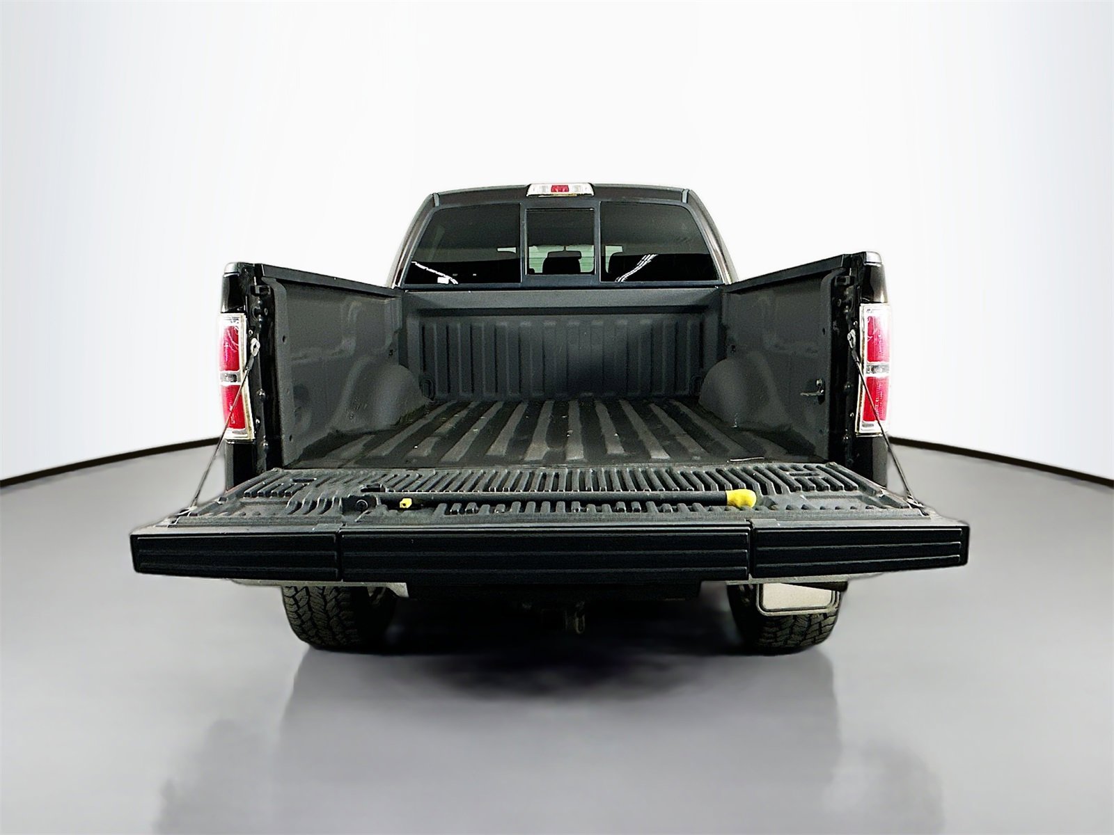 Used 2014 Ford F150 Lariat w/ Equipment Group 502A Luxury image 28