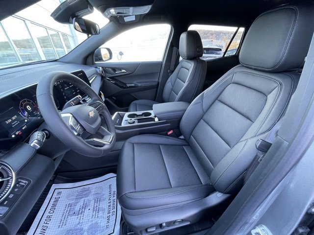 New 2026 Chevrolet Equinox LT w/ Convenience Package II image 32