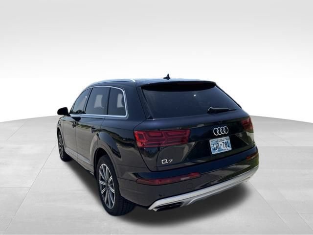 Used 2017 Audi Q7 3.0T Prestige AWD/4WD image 5