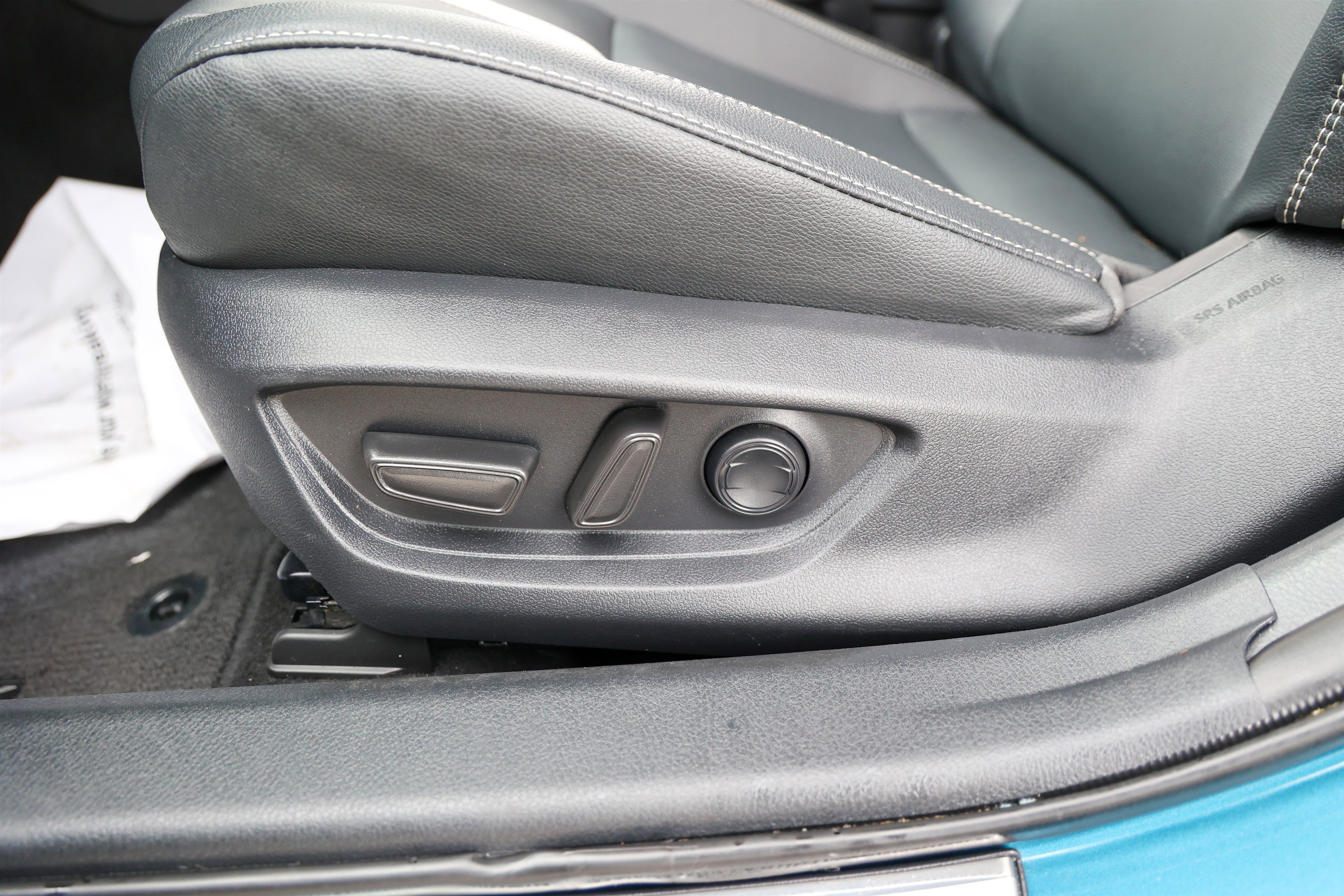 Used 2025 Toyota Camry SE w/ Convenience Package image 30