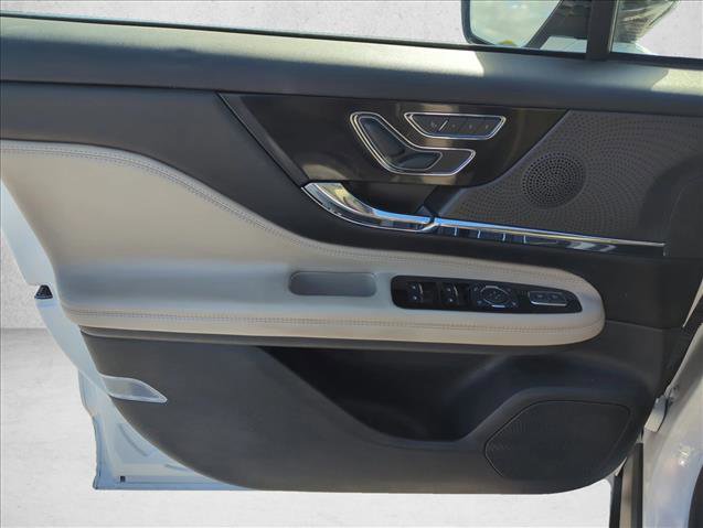 Used 2025 Lincoln Corsair Grand Touring w/ Equipment Group 301A image 10