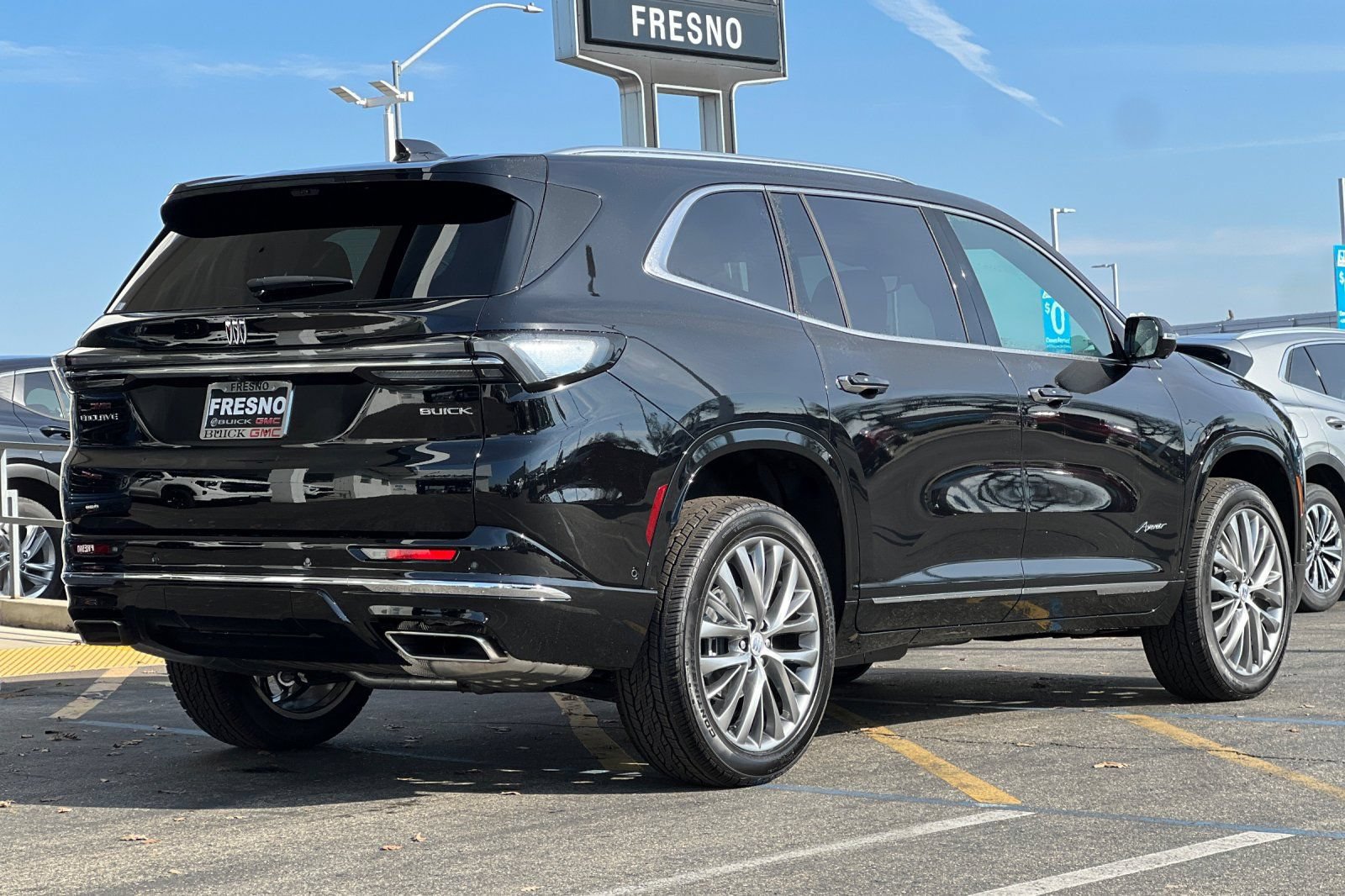 New 2026 Buick Enclave Avenir w/ Super Cruise Package FWD image 4