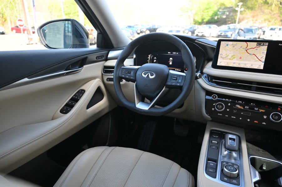 Used 2023 INFINITI QX60 Luxe w/ Cargo Package AWD/4WD image 14