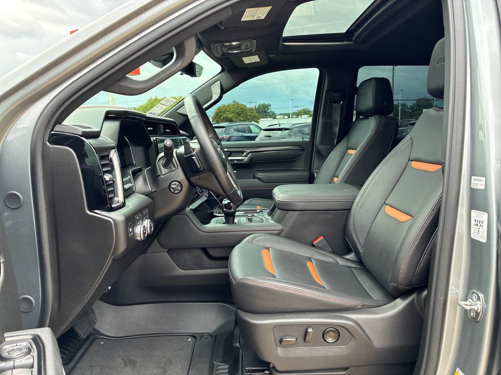 Used 2026 GMC Sierra 1500 AT4 w/ AT4 Premium Package AWD/4WD image 10