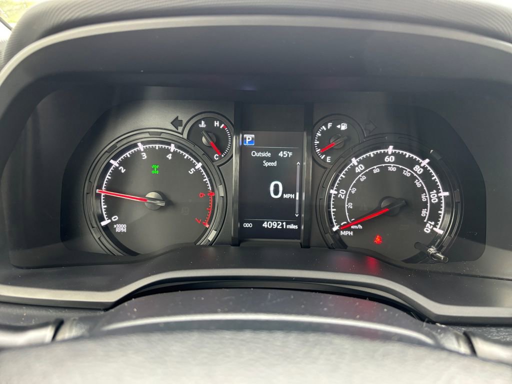 Used 2024 Toyota 4Runner SR5 Premium w/ Moonroof Package image 18