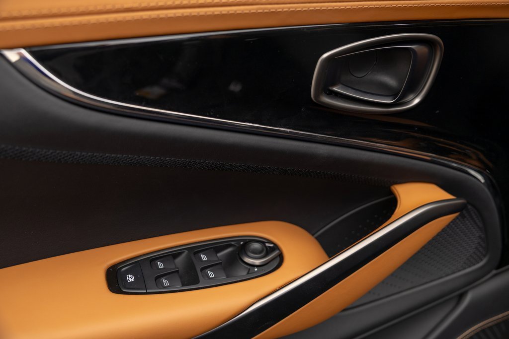 New 2025 Aston Martin DBX 707 image 16