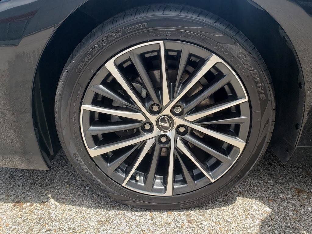 Used 2023 Lexus ES 350 w/ Premium Package FWD image 29