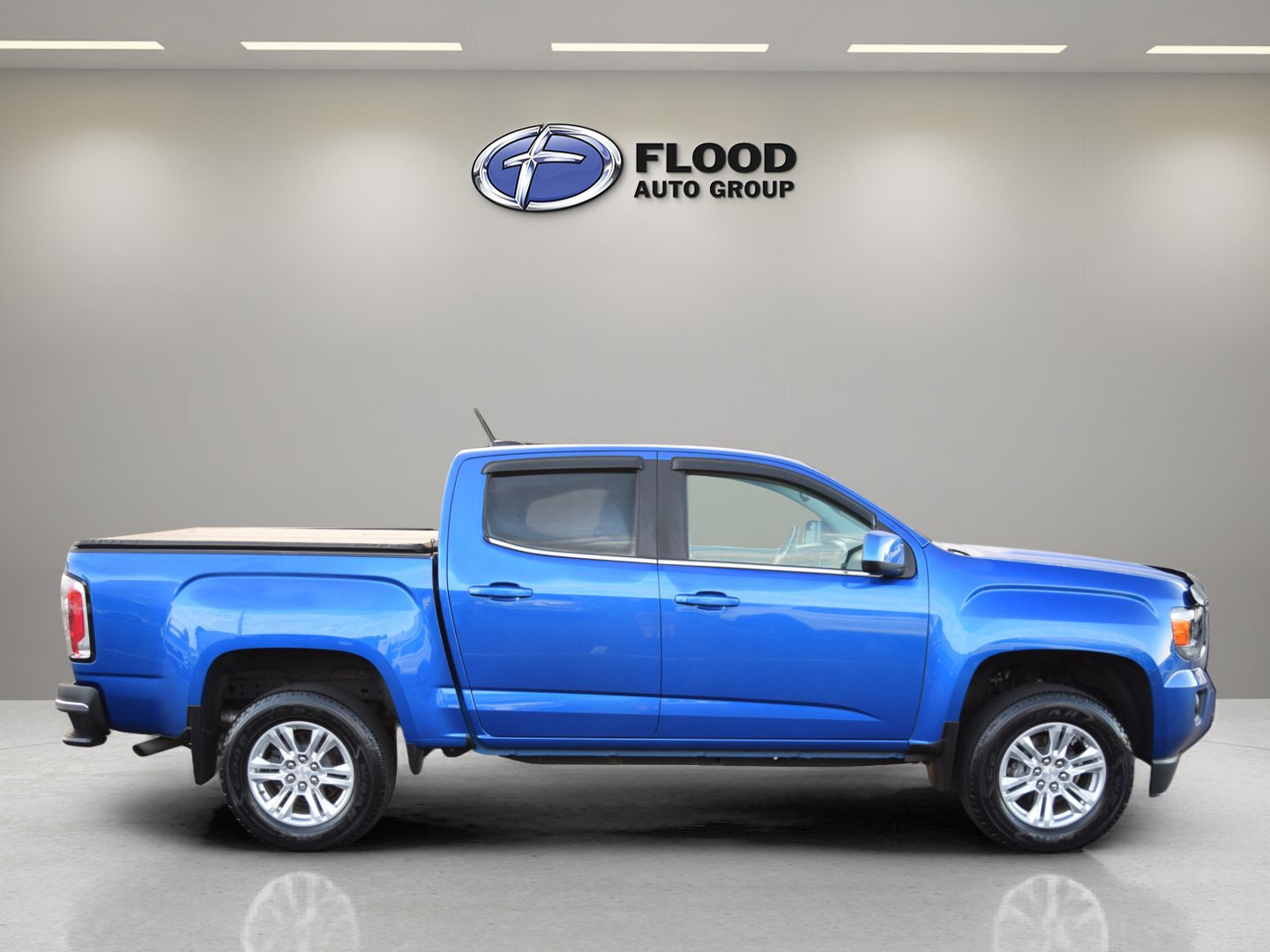 Used 2019 GMC Canyon SLE w/ Trailering Package AWD/4WD image 3