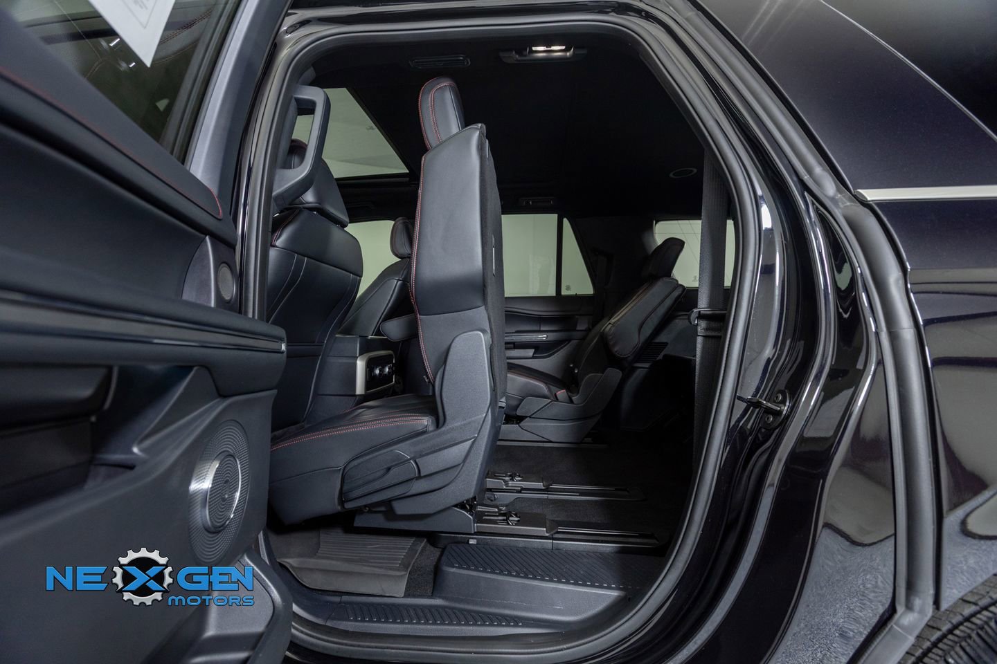 Used 2024 Ford Expedition Max Limited image 27