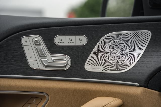Certified 2025 Mercedes-Benz GLS 450 4MATIC image 44