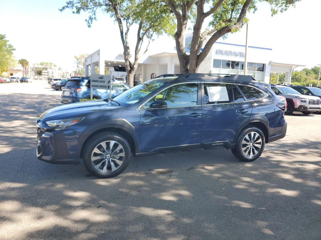 Used 2023 Subaru Outback Limited image 2