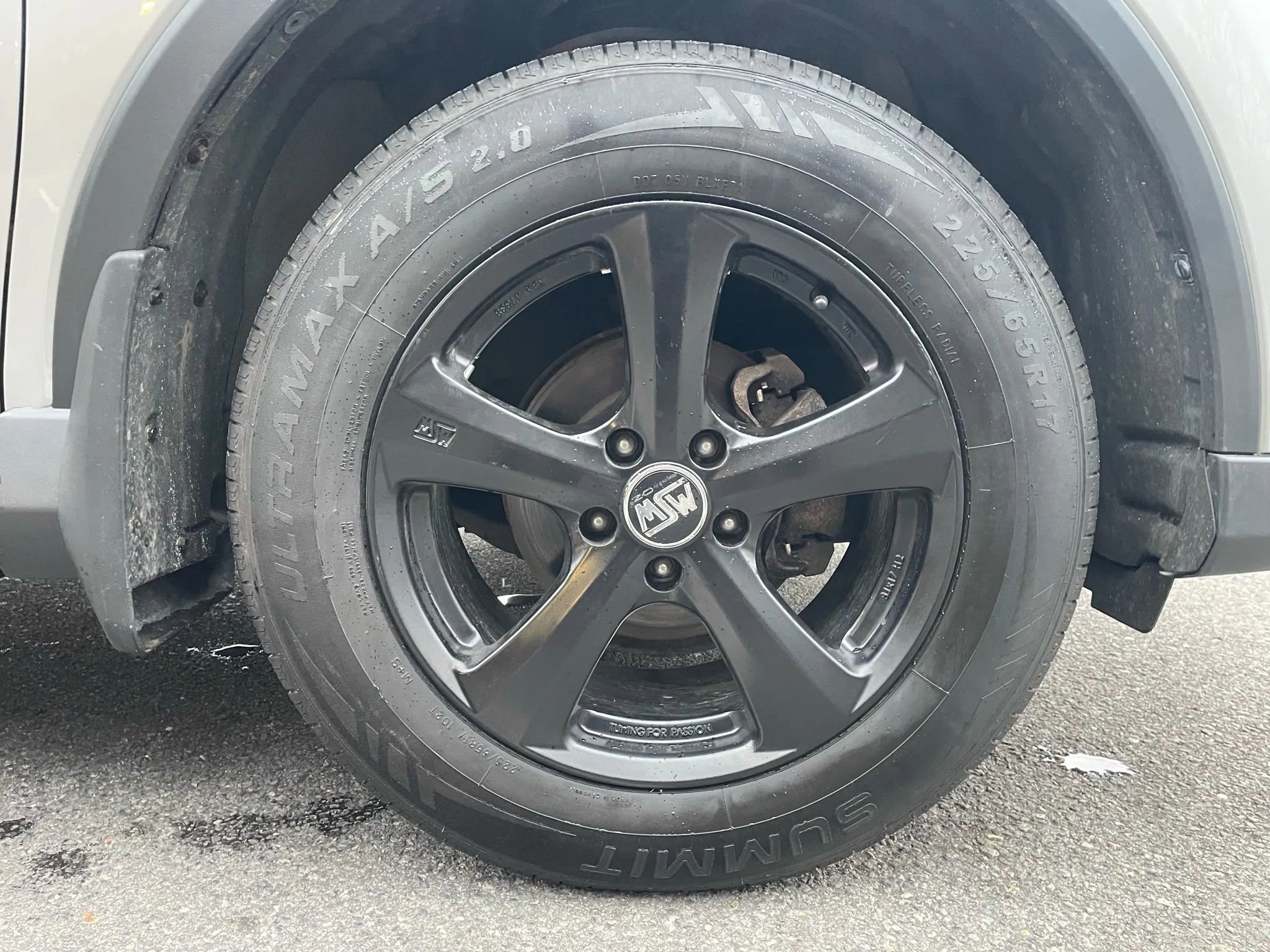 Used 2018 Toyota RAV4 LE w/ Carpet Mat Package image 54