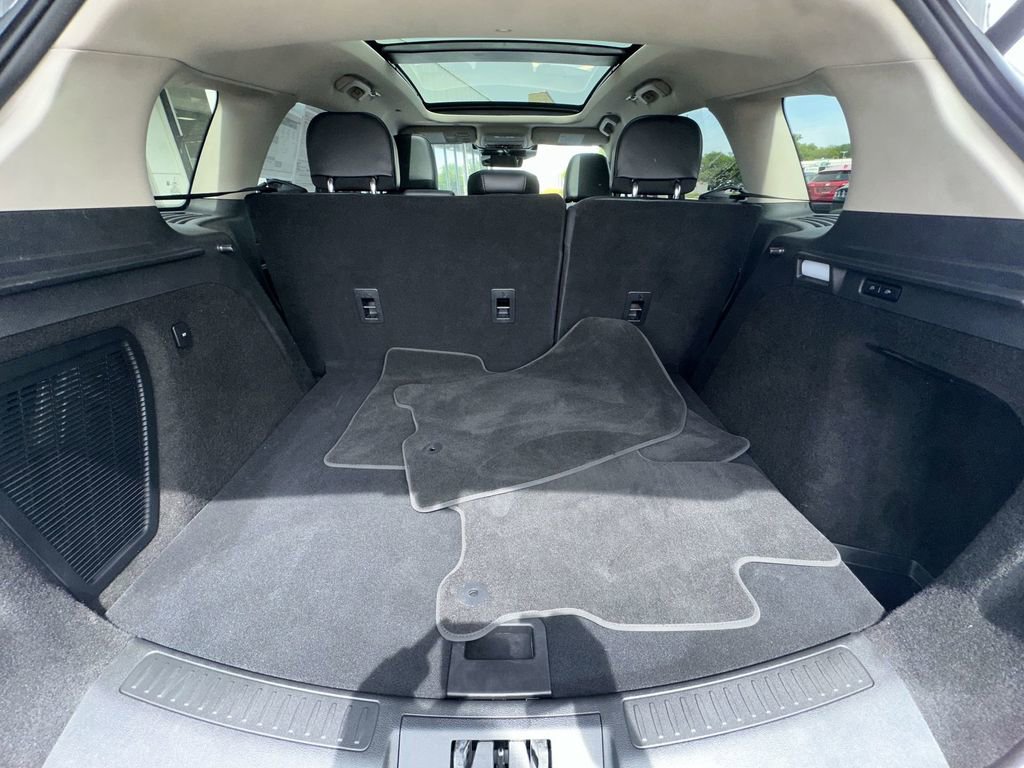 Used 2025 Lincoln Corsair FWD w/ Equipment Group 101A image 22