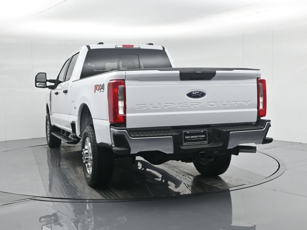 New 2026 Ford F250 XLT w/ FX4 Off-Road Package AWD/4WD image 32