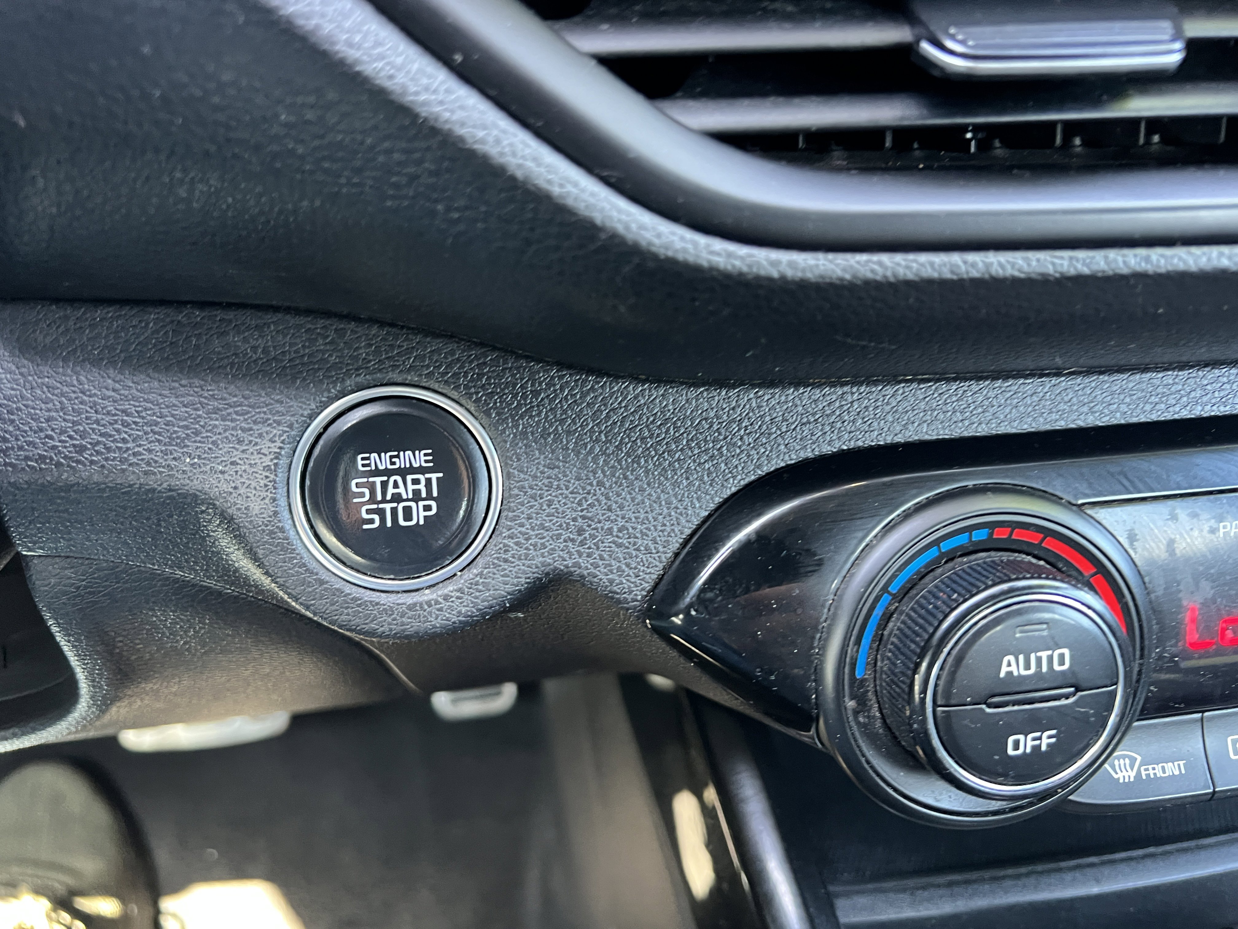 Used 2022 Kia Forte GT-Line image 31