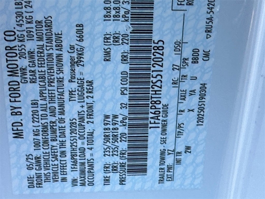 Used 2025 Ford Mustang Coupe image 25