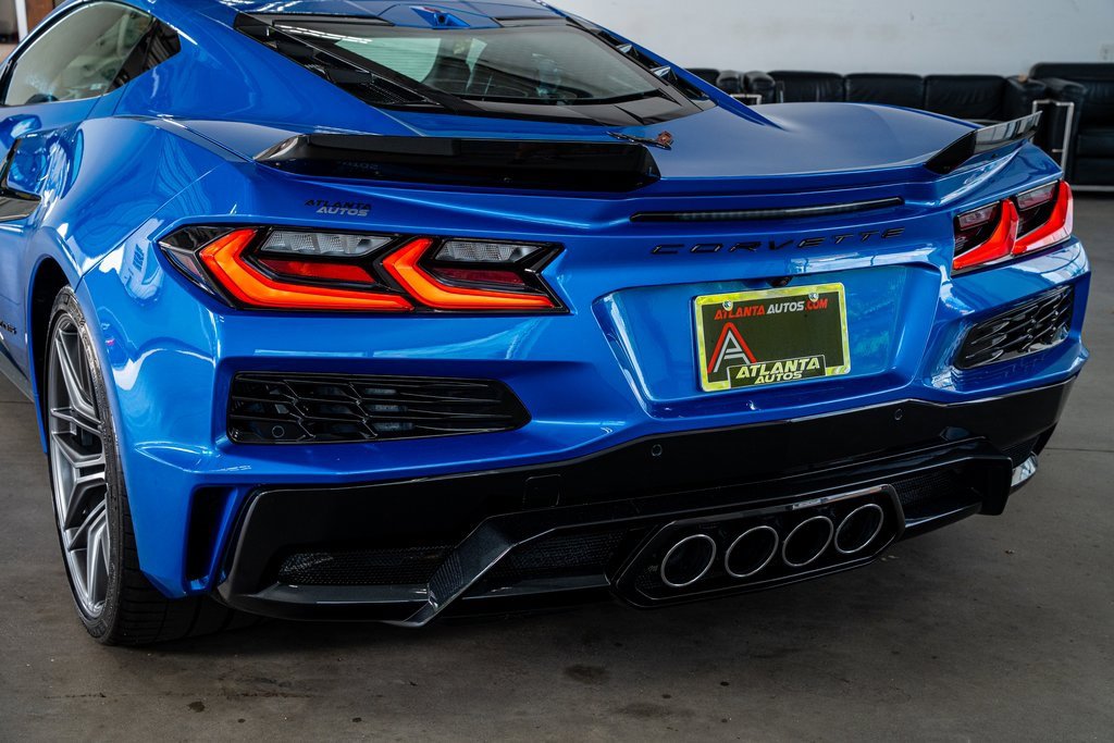 Used 2025 Chevrolet Corvette Z06 w/ Battery Protection Package image 24