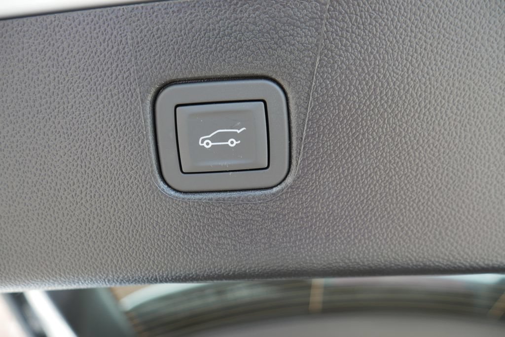New 2026 Chevrolet Blazer LT w/ Sound & Technology Package AWD/4WD image 8