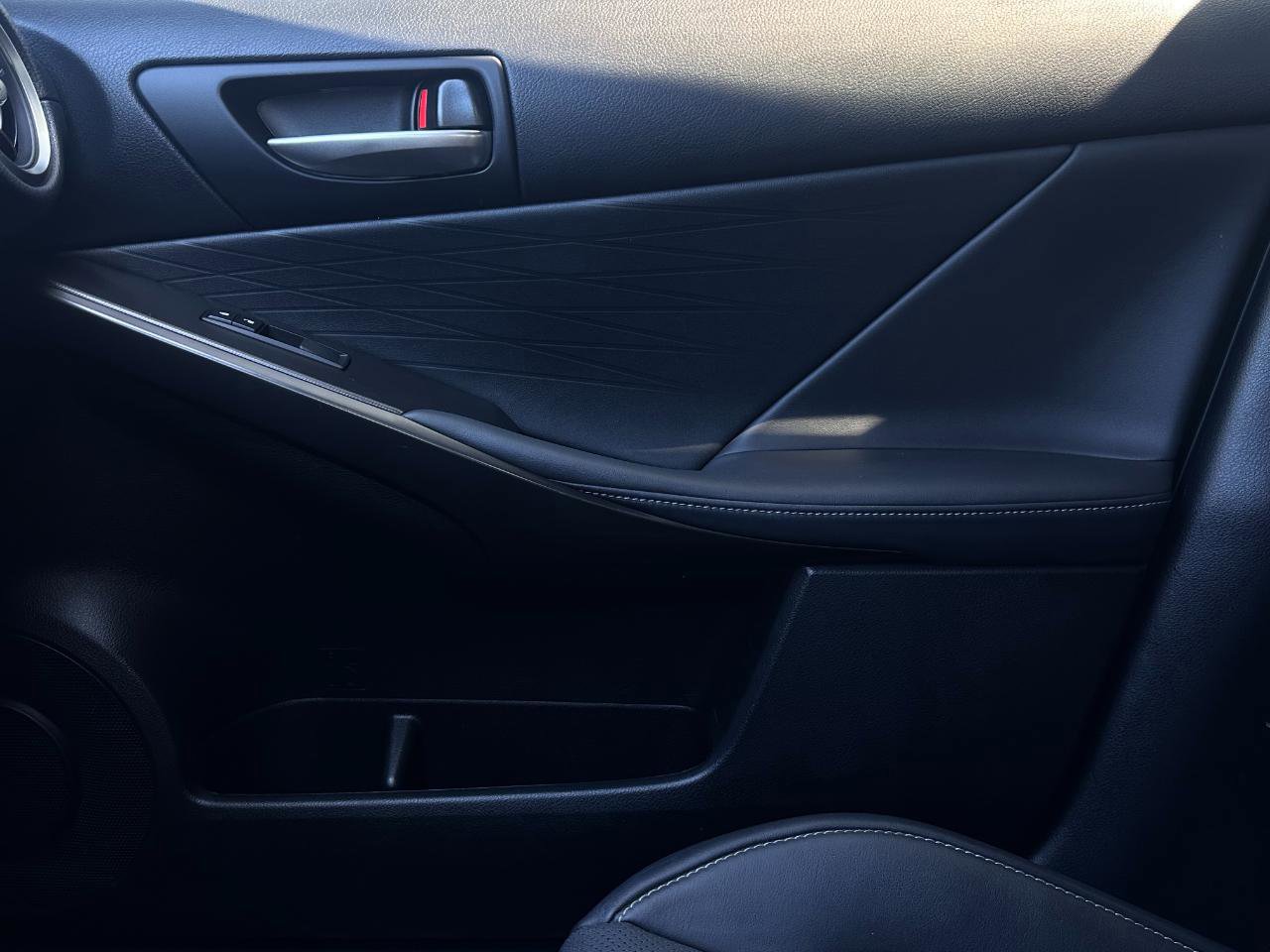 Used 2021 Lexus IS 350 F Sport w/ Navigation Package RWD image 35