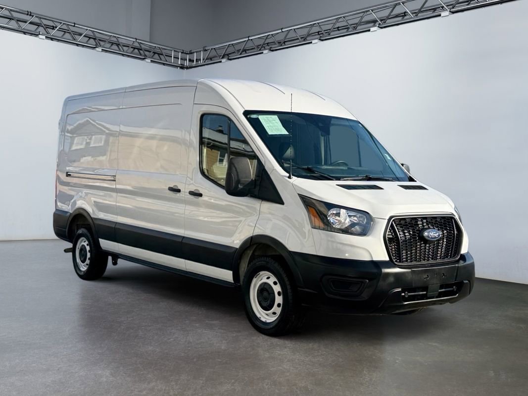 Used 2025 Ford Transit 250 Medium Roof RWD image 3