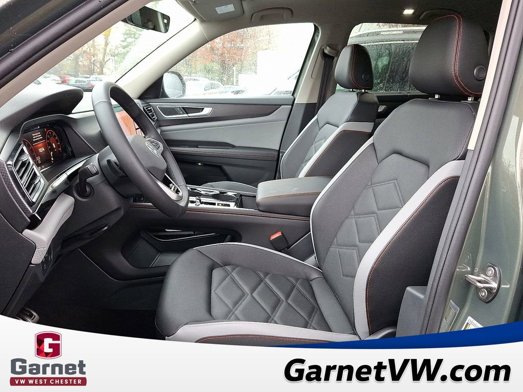 New 2026 Volkswagen Atlas Peak Edition image 7