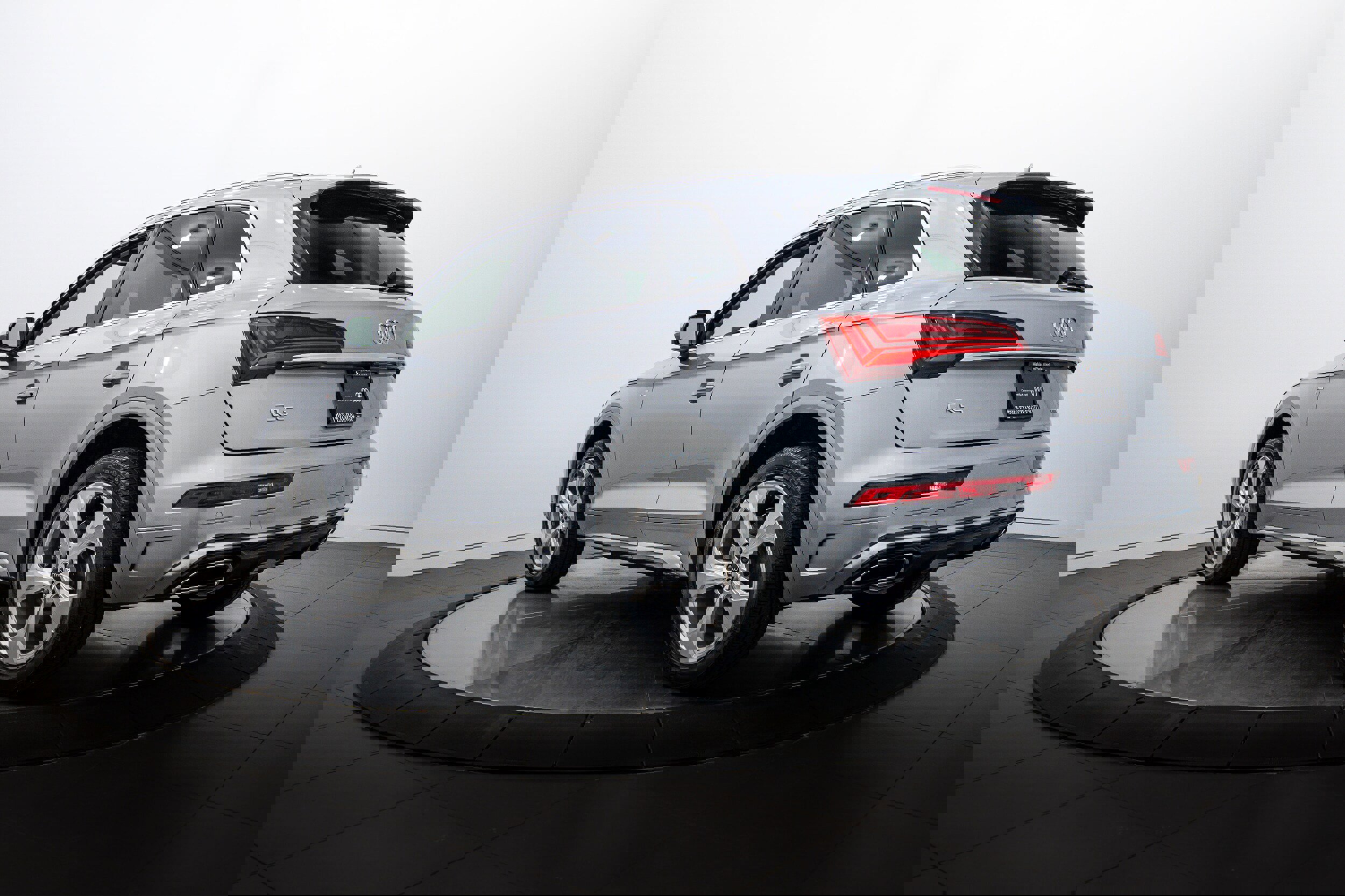 Certified 2023 Audi Q5 2.0T Premium Plus w/ Premium Plus Package image 5