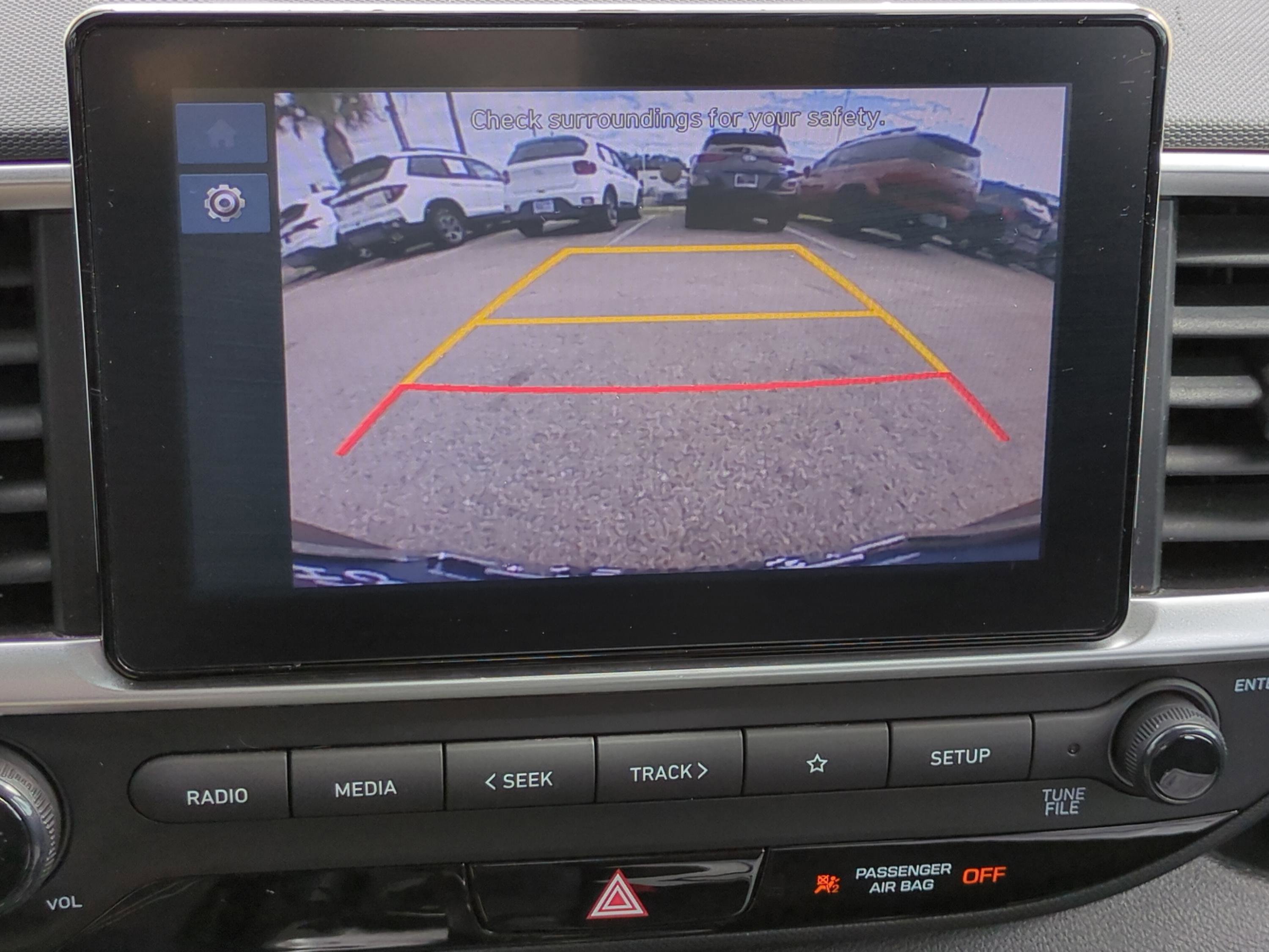 Certified 2023 Hyundai Venue SEL FWD image 20