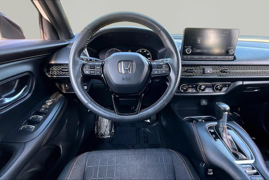 Used 2023 Honda HR-V Sport image 9