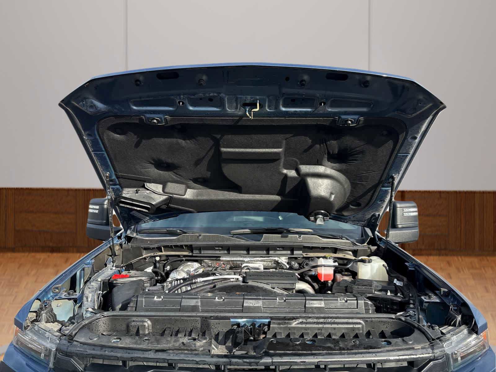 Used 2025 Chevrolet Silverado 2500 Custom w/ Custom Value Package image 19