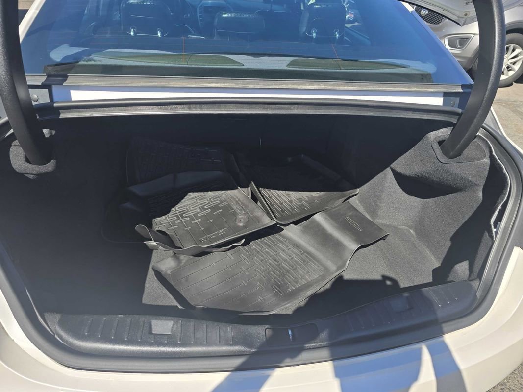 Used 2019 Lincoln MKZ Premiere image 37