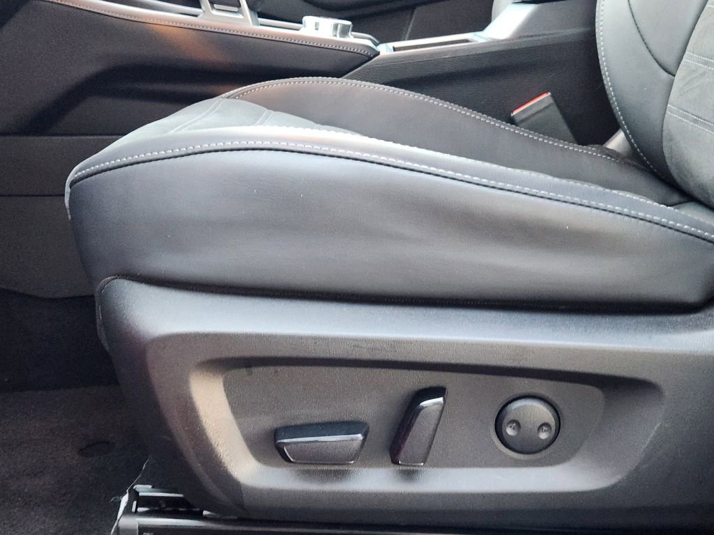 Used 2024 Mitsubishi Outlander FWD image 24