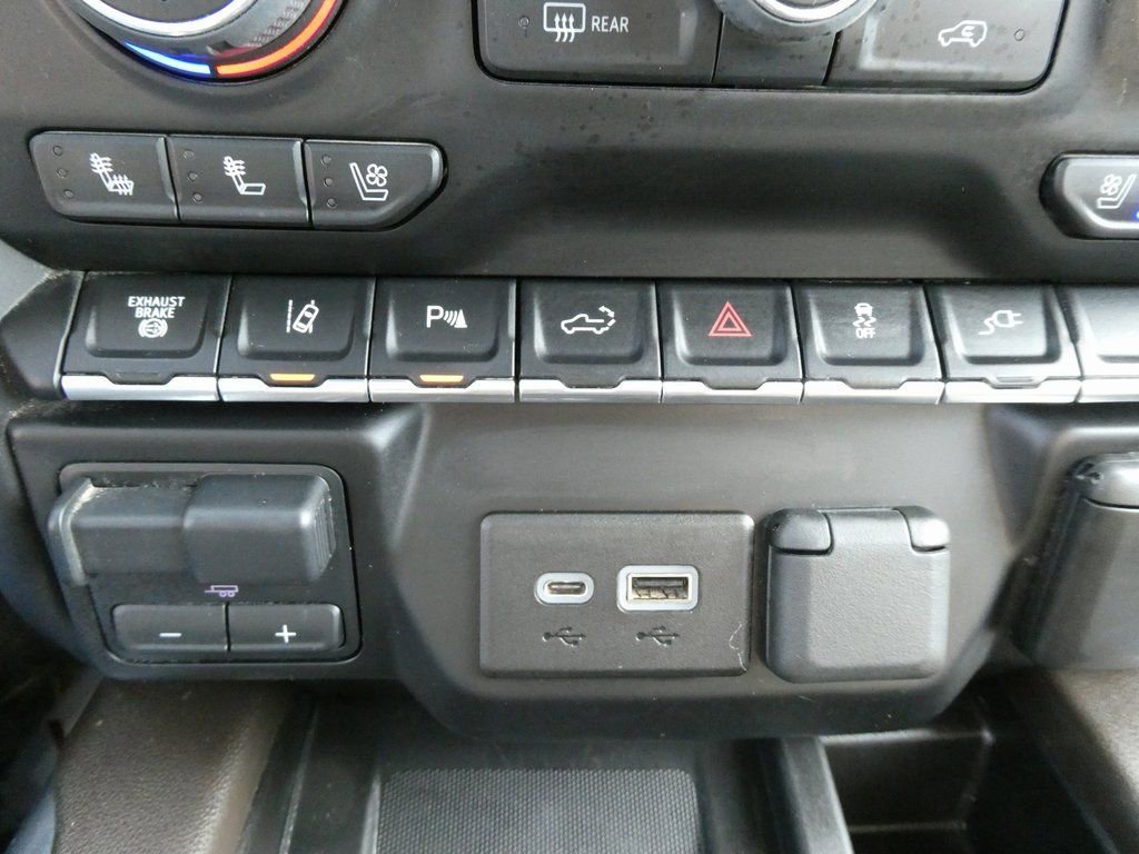 Certified 2022 Chevrolet Silverado 2500 LTZ w/ LTZ Premium Package image 33