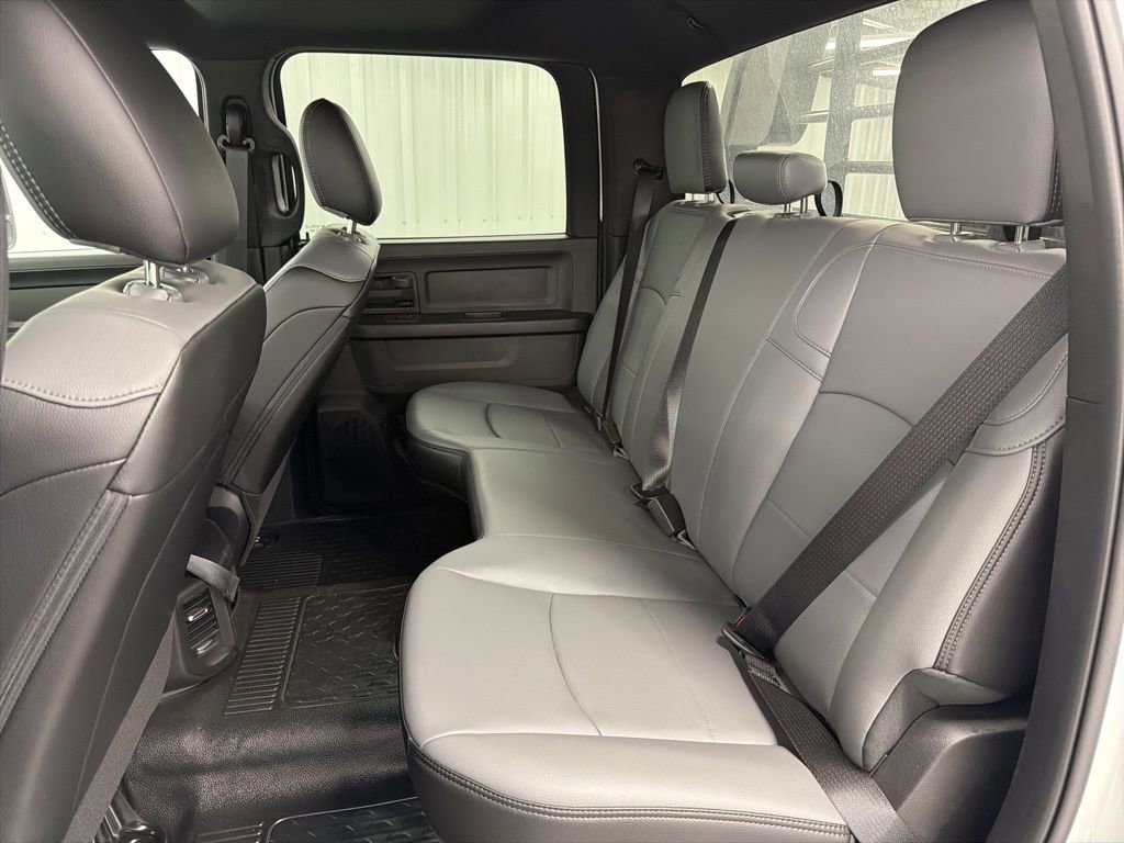 New 2026 RAM 3500 4x4 Crew Cab DRW image 8