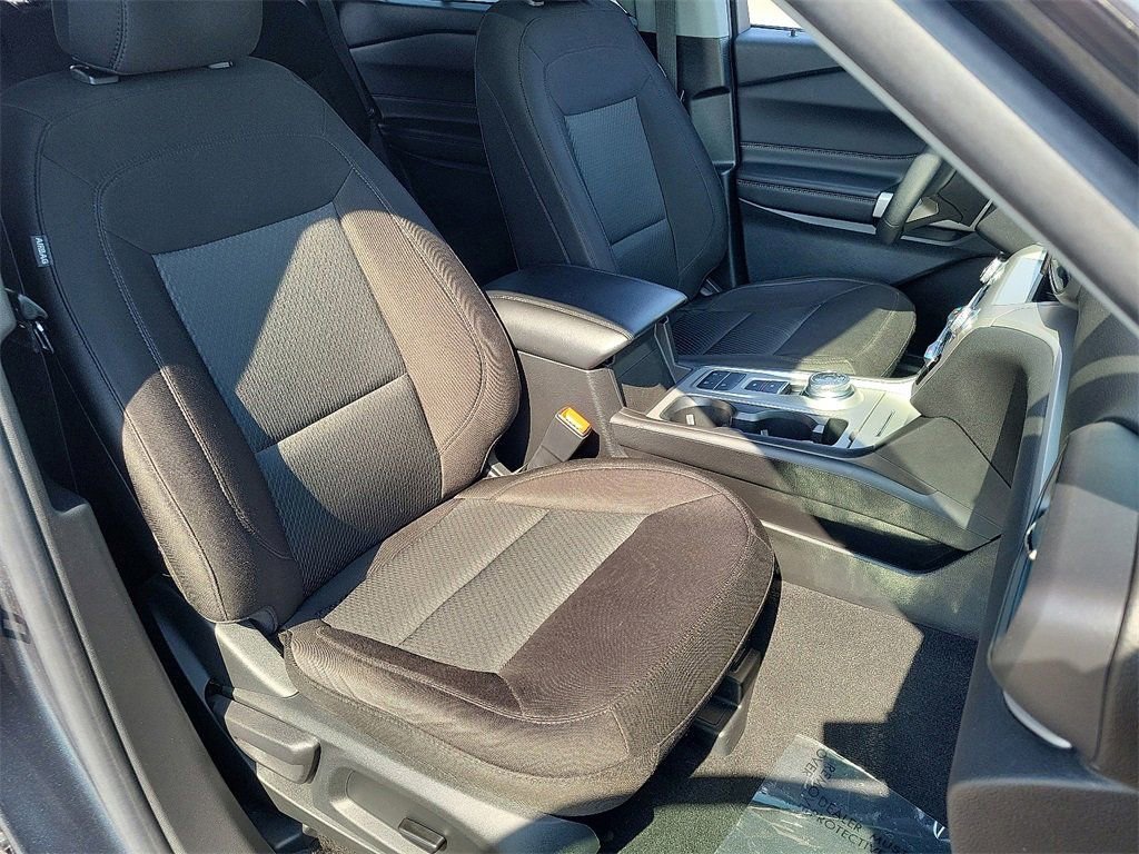 Used 2023 Ford Explorer XLT image 17