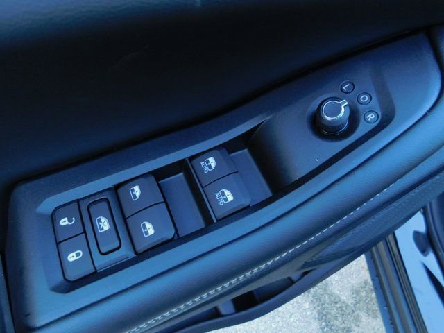 New 2025 Jeep Grand Cherokee L Laredo image 27