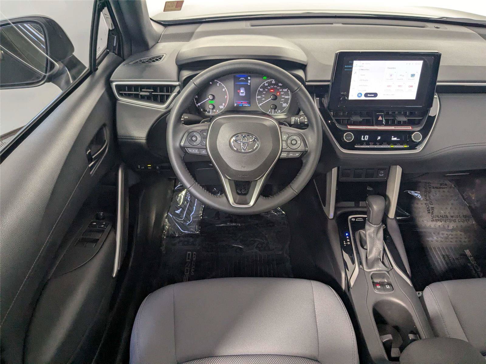 Used 2024 Toyota Corolla Cross AWD Hybrid image 38
