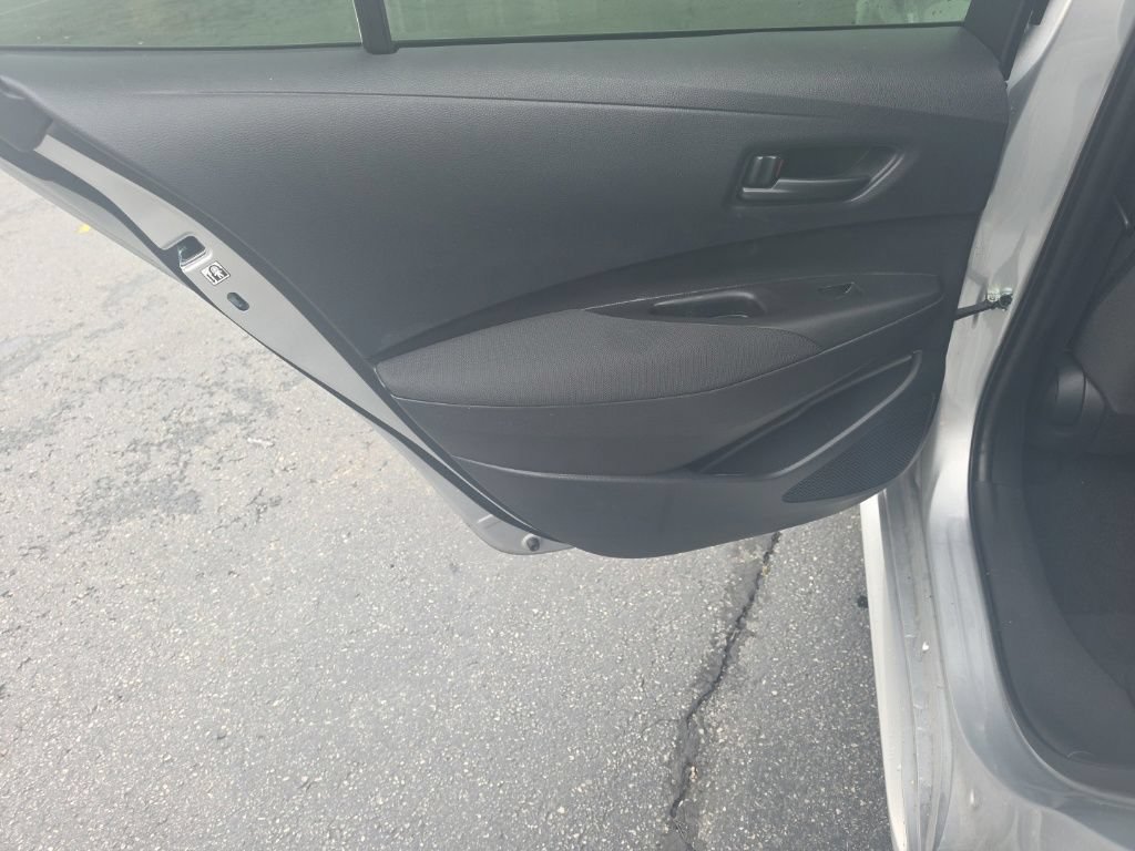 Used 2025 Toyota Corolla LE FWD image 24