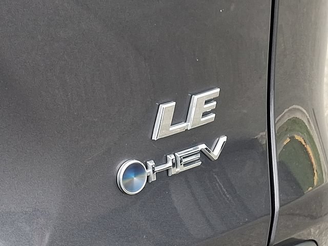 Used 2025 Toyota RAV4 LE AWD/4WD image 29