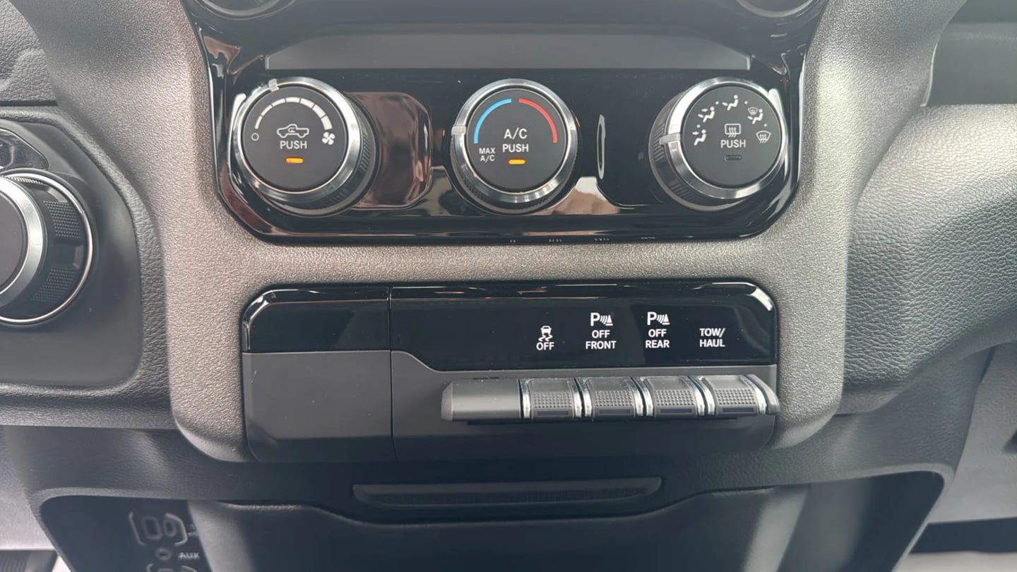 Used 2025 RAM 1500 Tradesman AWD/4WD image 19